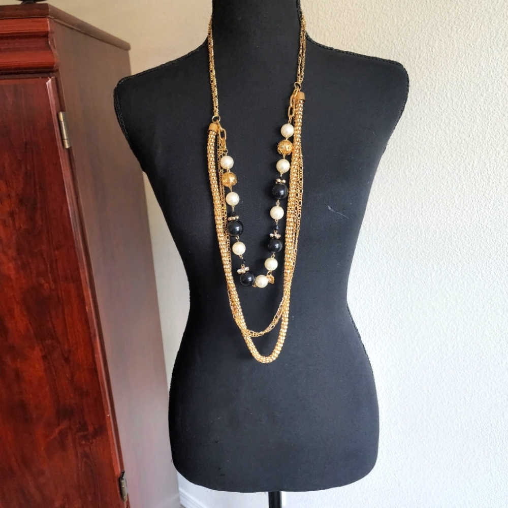 Chunky gold/black long necklace